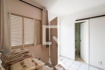 Casa à venda com 216m², 4 quartos e 4 vagas Casa à venda com 216m², 4 quartos e 4 vagasQuarto da suíte