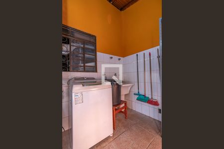 Casa de condomínio à venda com 220m², 4 quartos e 4 vagas Casa de condomínio à venda com 220m², 4 quartos e 4 vagasÁrea de Serviço