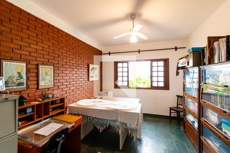 Casa à venda com 289m², 4 quartos e 3 vagas Casa à venda com 289m², 4 quartos e 3 vagasSala de jogos