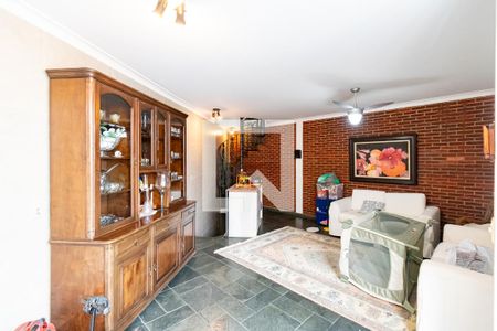 Casa à venda com 289m², 4 quartos e 3 vagas Casa à venda com 289m², 4 quartos e 3 vagasSalão de Festas