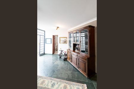 Casa à venda com 289m², 4 quartos e 3 vagas Casa à venda com 289m², 4 quartos e 3 vagasSalão de Festas