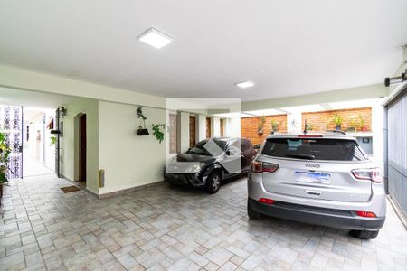 Casa à venda com 289m², 4 quartos e 3 vagas Casa à venda com 289m², 4 quartos e 3 vagasGaragem