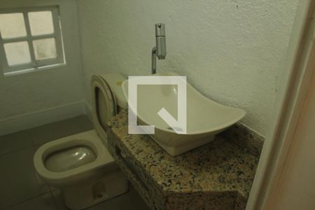 Lavabo de casa para alugar com 3 quartos, 100m² em Vila Marari, São Paulo