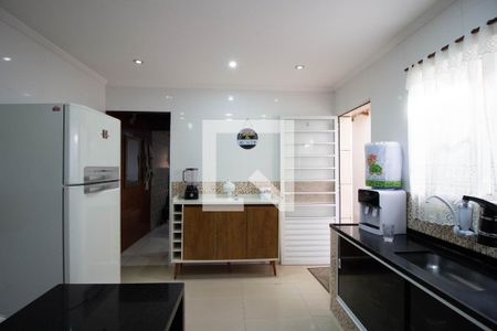 Casa à venda com 100m², 3 quartos e 2 vagasCozinha