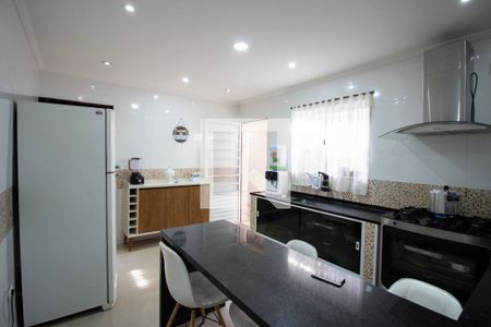 Casa à venda com 100m², 3 quartos e 2 vagasCozinha