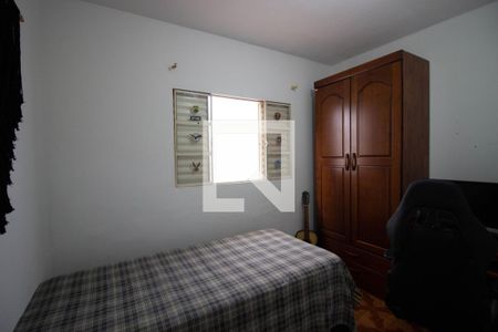 Casa à venda com 100m², 3 quartos e 2 vagasQuarto 2