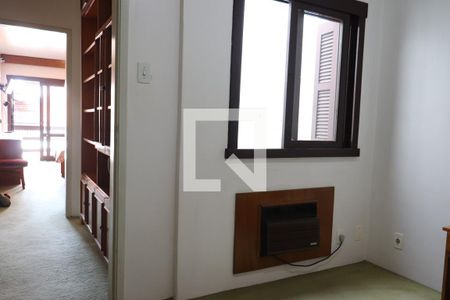 Casa à venda com 240m², 4 quartos e 2 vagasQuarto