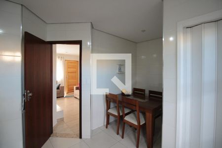 Casa de condomínio à venda com 71m², 2 quartos e 1 vagaCozinha