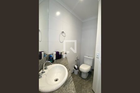 Casa de condomínio à venda com 3500m², 4 quartos e 16 vagasBanheiro da Suíte 4