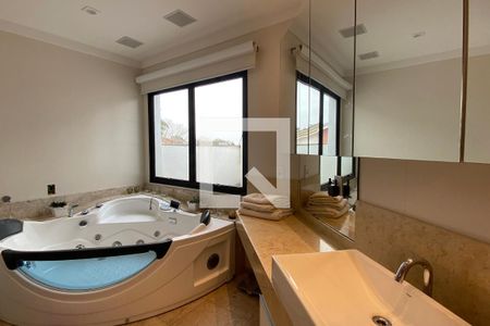 Casa de condomínio à venda com 3500m², 4 quartos e 16 vagasBanheiro da Suíte 1