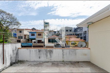 Casa para alugar com 79m², 2 quartos e sem vagaQuintal
