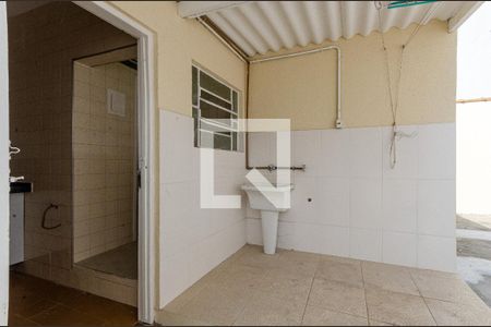 Casa para alugar com 79m², 2 quartos e sem vagaÁrea de Serviço
