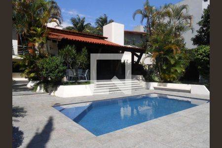 Casa à venda com 592m², 6 quartos e 7 vagas