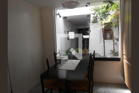 Casa à venda com 592m², 6 quartos e 7 vagas