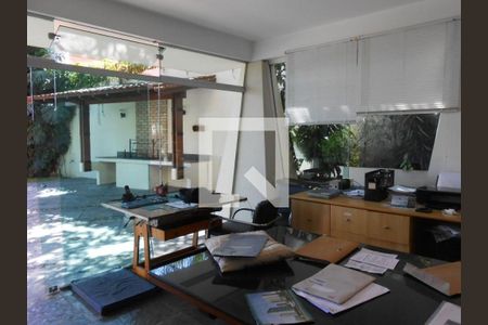 Casa à venda com 592m², 6 quartos e 7 vagas