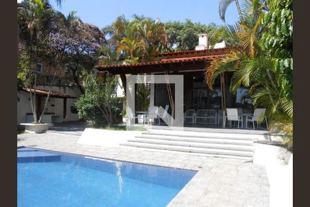 Casa à venda com 592m², 6 quartos e 7 vagas