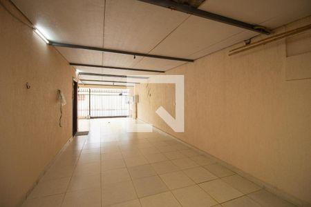Casa à venda com 205m², 3 quartos e 3 vagas