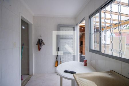Casa à venda com 205m², 3 quartos e 3 vagas