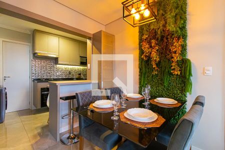 Apartamento à venda com 92m², 2 quartos e 1 vagaSala