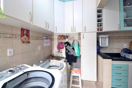 Casa à venda com 166m², 4 quartos e 2 vagasÁrea de Serviço