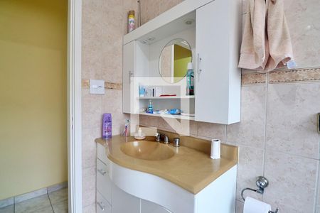 Casa à venda com 166m², 4 quartos e 2 vagasBanheiro Social