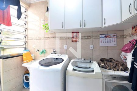 Casa à venda com 166m², 4 quartos e 2 vagasÁrea de Serviço