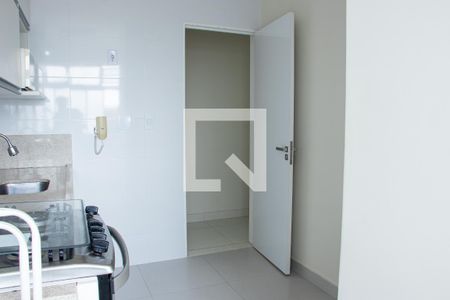 Apartamento à venda com 60m², 2 quartos e 1 vagaCozinha e Área de Serviço