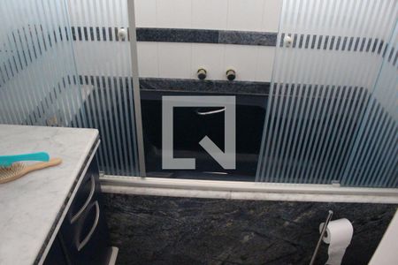 Apartamento à venda com 380m², 4 quartos e 5 vagasBanheiro Suíte 3