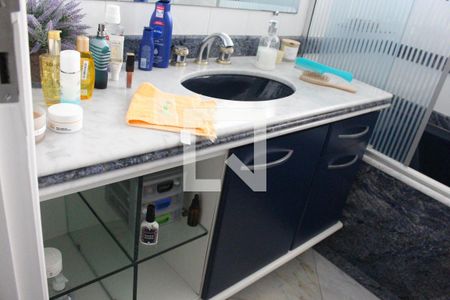 Apartamento à venda com 380m², 4 quartos e 5 vagasBanheiro Suíte 3