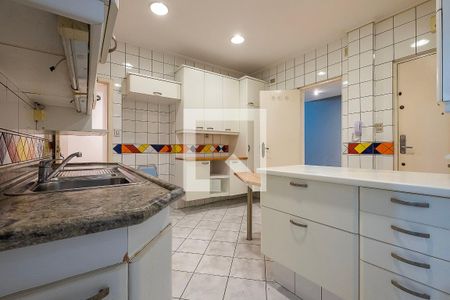 Apartamento à venda com 201m², 3 quartos e sem vagaCozinha