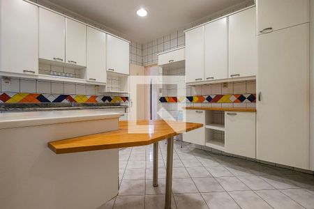 Apartamento à venda com 201m², 3 quartos e sem vagaCozinha