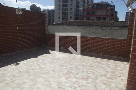 Casa à venda com 200m², 2 quartos e 1 vagaTerraço