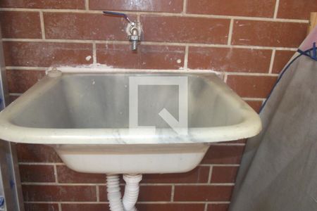 Casa à venda com 200m², 2 quartos e 1 vagaÁrea de Serviço