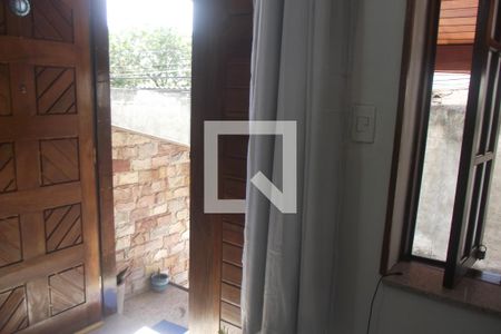 Casa à venda com 200m², 2 quartos e 1 vagaSala