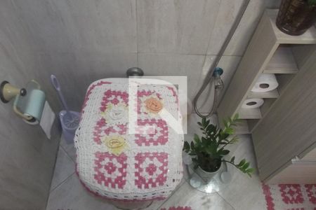 Casa à venda com 200m², 2 quartos e 1 vagaBanheiro Social