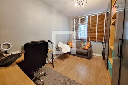 Quarto 1 de apartamento para alugar com 3 quartos, 120m² em Santa Rosa, Niterói