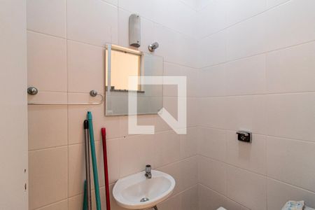 Casa de condomínio para alugar com 194m², 3 quartos e 4 vagas Casa de condomínio para alugar com 194m², 3 quartos e 4 vagasBanheiro