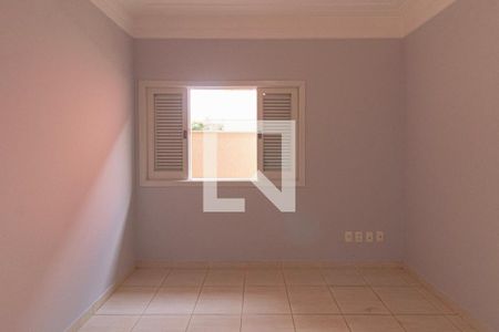 Casa de condomínio para alugar com 194m², 3 quartos e 4 vagas Casa de condomínio para alugar com 194m², 3 quartos e 4 vagasQuarto 3