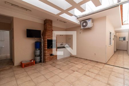 Casa de condomínio para alugar com 194m², 3 quartos e 4 vagas Casa de condomínio para alugar com 194m², 3 quartos e 4 vagasChurrasqueira