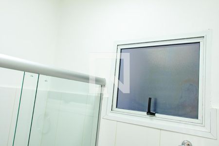 Detalhe do banheiro de kitnet/studio para alugar com 1 quarto, 23m² em Menino Deus, Porto Alegre