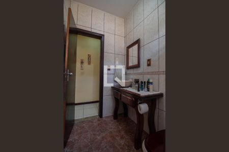 Casa à venda com 450m², 6 quartos e 4 vagas Casa à venda com 450m², 6 quartos e 4 vagasBanheiro 3