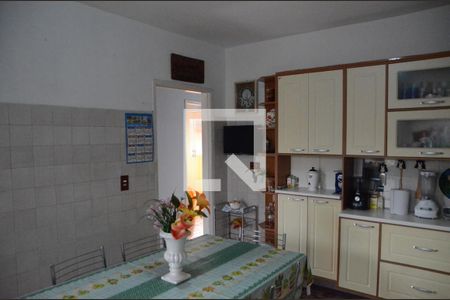 Casa à venda com 250m², 3 quartos e 2 vagasCozinha