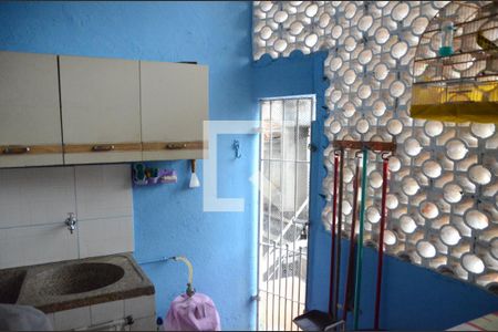 Casa à venda com 250m², 3 quartos e 2 vagasÁrea de Serviço