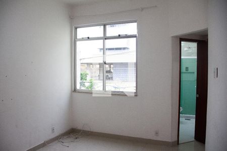 Sala de apartamento à venda com 2 quartos, 45m² em Jardim Guanabara, Rio de Janeiro