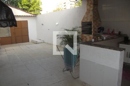 Casa à venda com 30m², 3 quartos e 1 vagaÁrea Comum