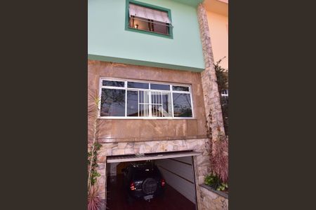 Casa à venda com 180m², 3 quartos e 3 vagasFachada