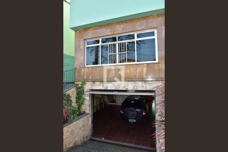 Casa à venda com 180m², 3 quartos e 3 vagasFachada