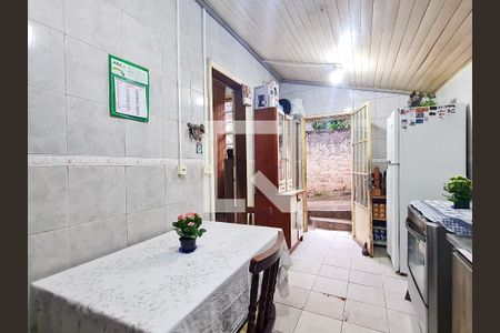 Casa à venda com 90m², 3 quartos e 2 vagasCozinha