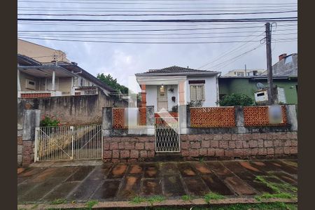Casa à venda com 90m², 3 quartos e 2 vagasFachada