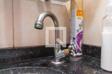 Casa de condomínio à venda com 115m², 2 quartos e 2 vagasBanheiro - torneira